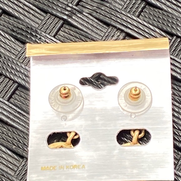 Tofa Earrings New (Baseball) - Picture 2 of 2